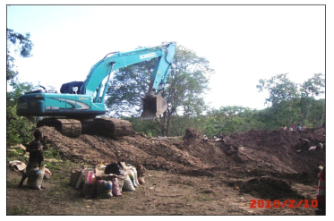 contoh kerusakan lingkungan yang terjadi akibat penambangan mangaan di Kabupaten Kupang, Nusa Tenggara Timur